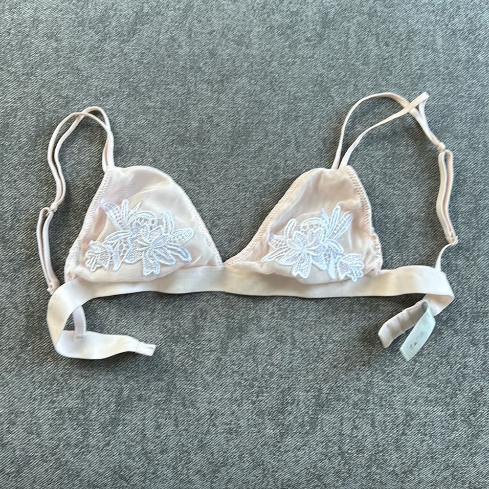 Sophie B pink bra size medium